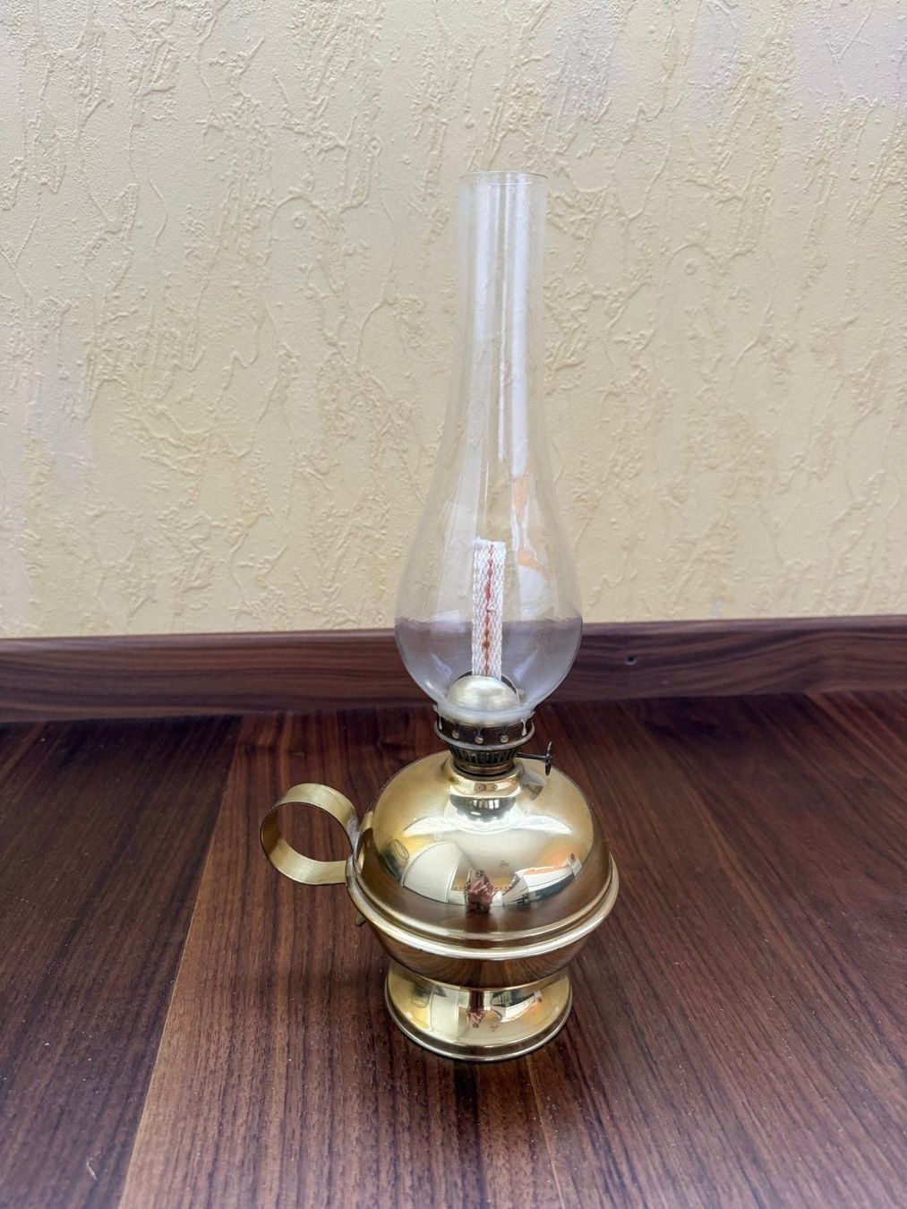 Lampade: Messing-Petroleumlampe – Nuovo (secondo la descrizione) da Dübendorf venduto da rut_5b5n 1