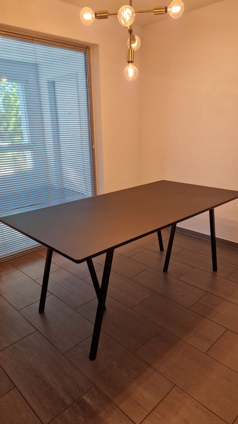Hay Tavoli: Original Hay Loop Tisch - Schwarz 180 x 90 cm – Usato da Aarau venduto da Cable-Guy 5
