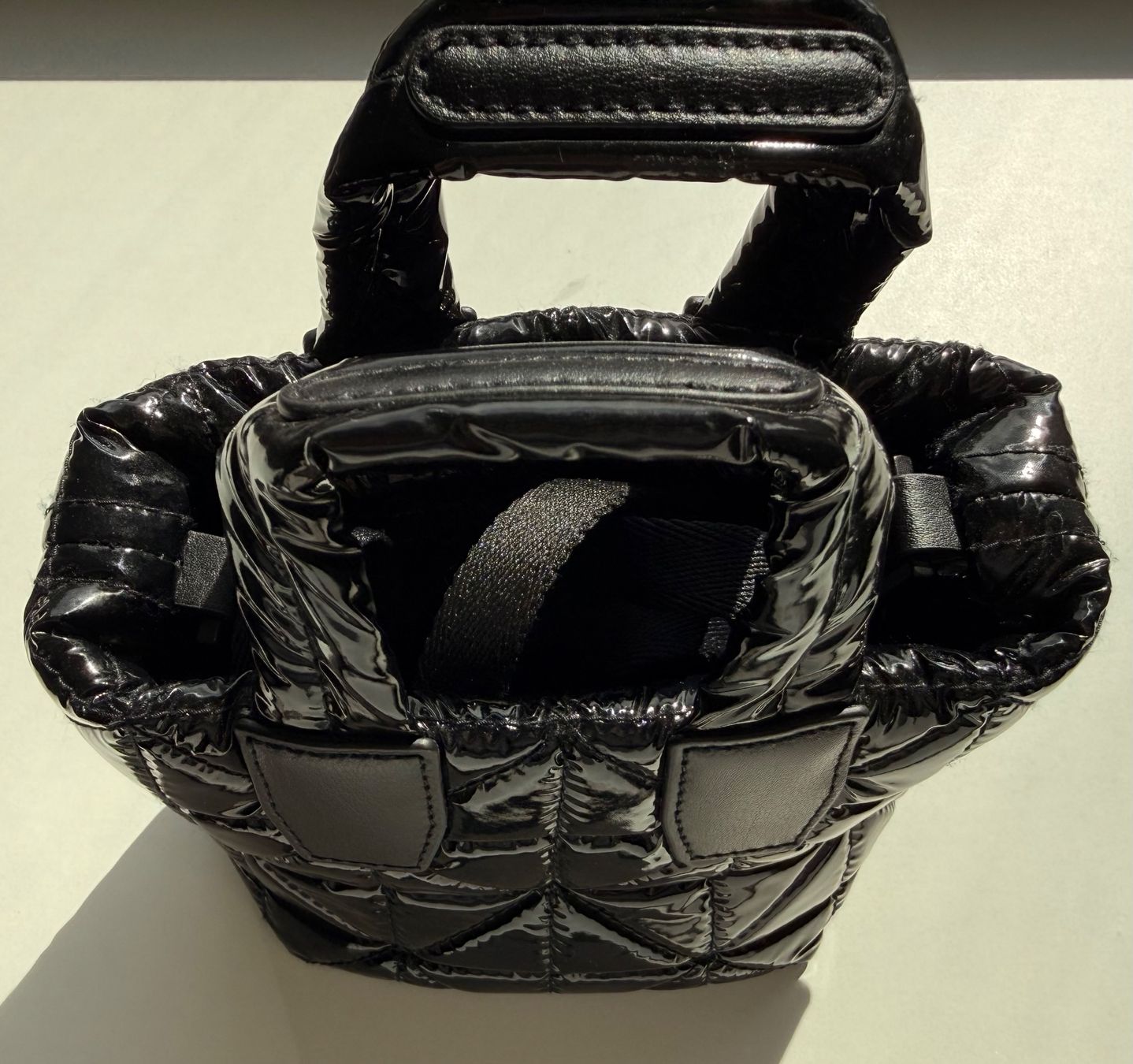 Borse: vee-collective - Tote Micro Black Vinyl – Usato da Aarau venduto da teodenis 2