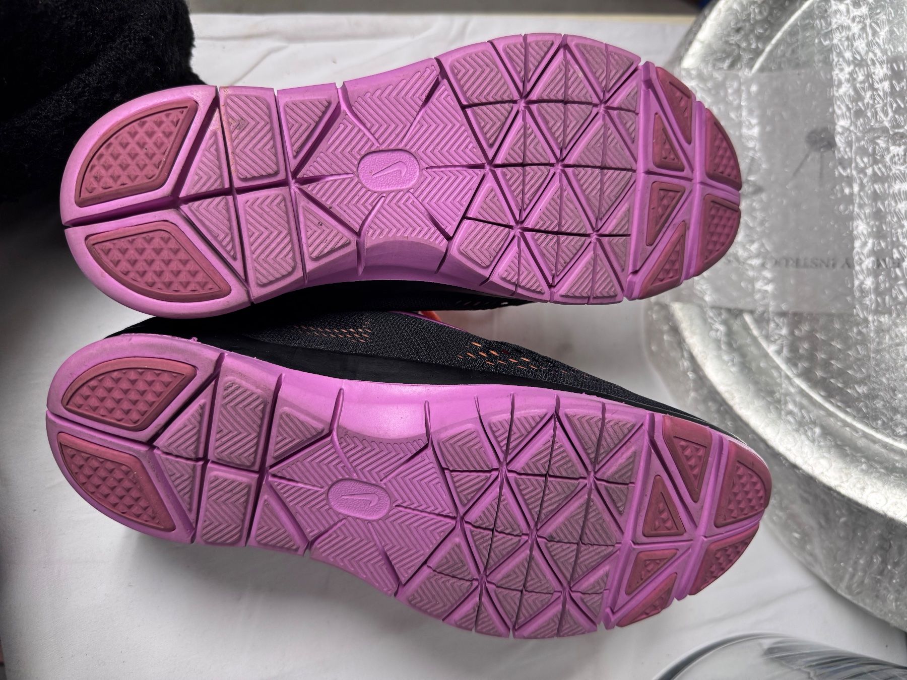 Nike Scarpe da donna: Nike Turnschuhe; 37.5 – Nuovo (secondo la descrizione) da Münchenstein venduto da mimi93 1