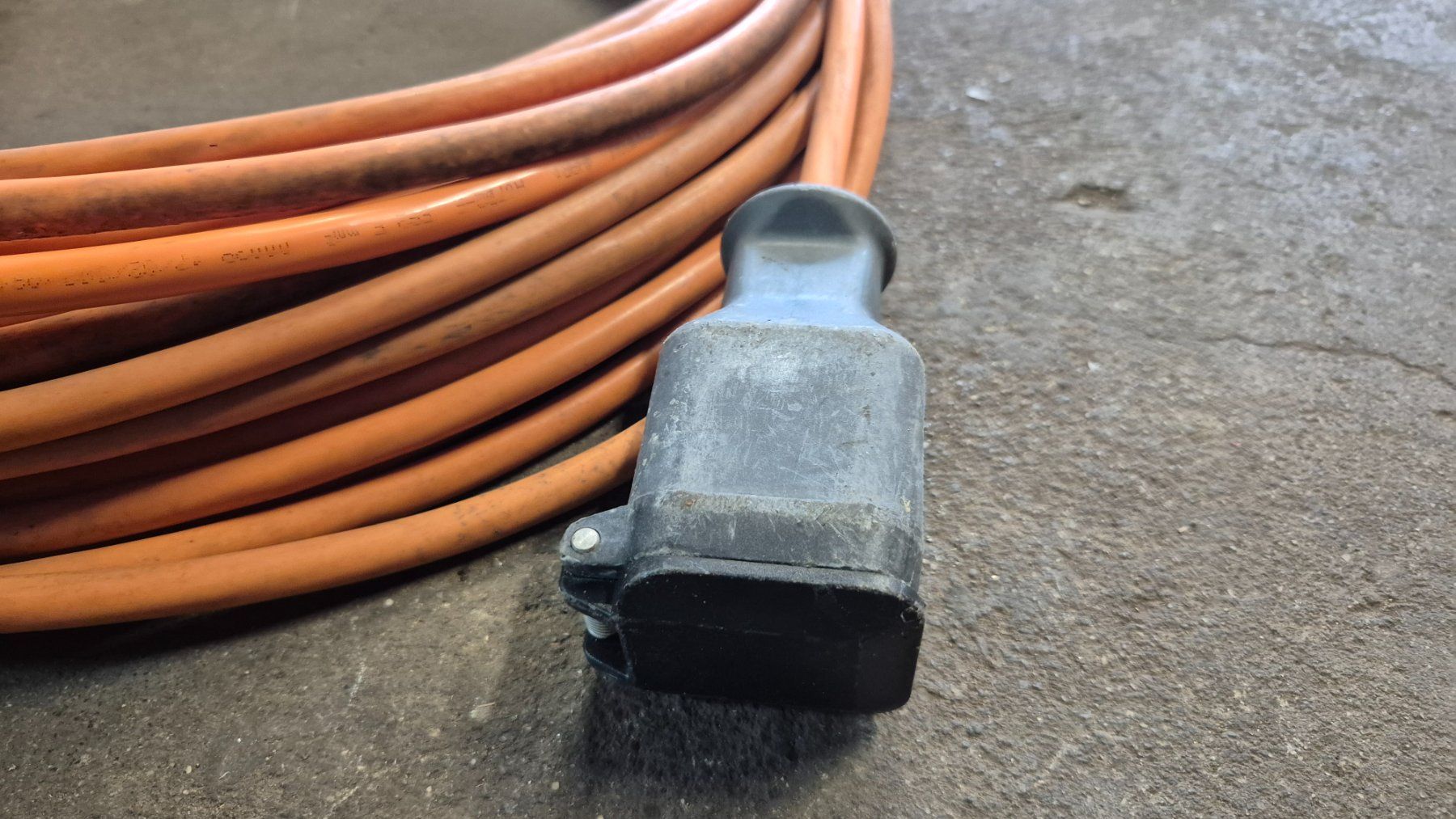 Câbles: 50m 380Volt Kabel – D'occasion à Nottwil par 666777 2