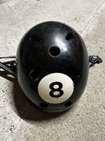 Nutcase Helm, Design "Black 8 Ball"