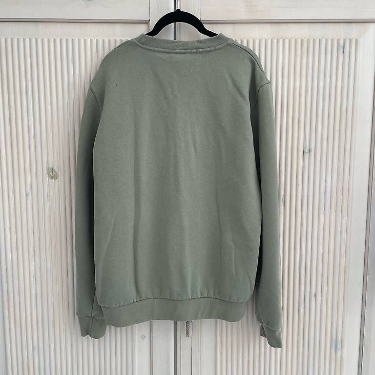 Pullover & Sweatshirts: Paris Sweatshirt – Gebraucht aus Itingen von alexasoldie 2