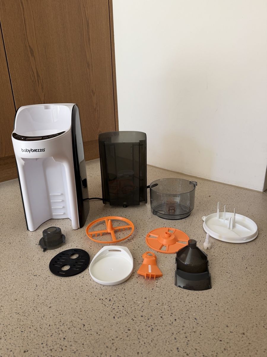 Baby Brezza Elettrodomestici da cucina: Baby Brezza Formula Pro Advanced Bottle Maker - Gently Used – Usato da Zürich venduto da rox_6rbs 4