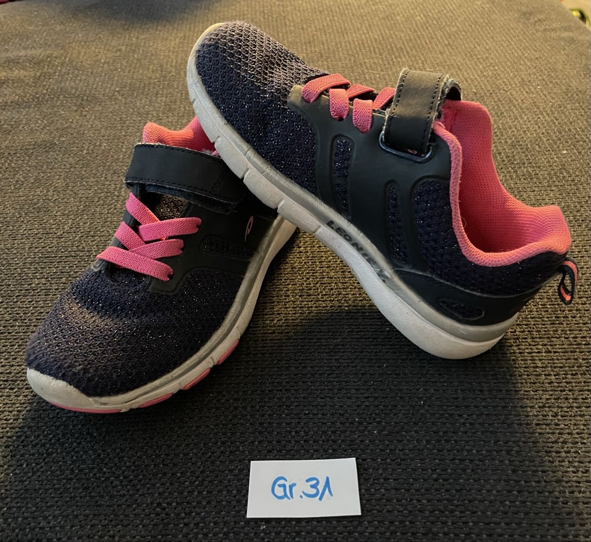Scarpe per ragazze: Turnschuhe / Hallenschuhe – Usato da Eyholz venduto da gru_t8lx