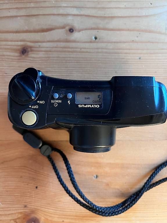 Fotocamera: Olympus Superzoom 800 Analog Kamera – Usato da Winterthur venduto da and_m82w 2