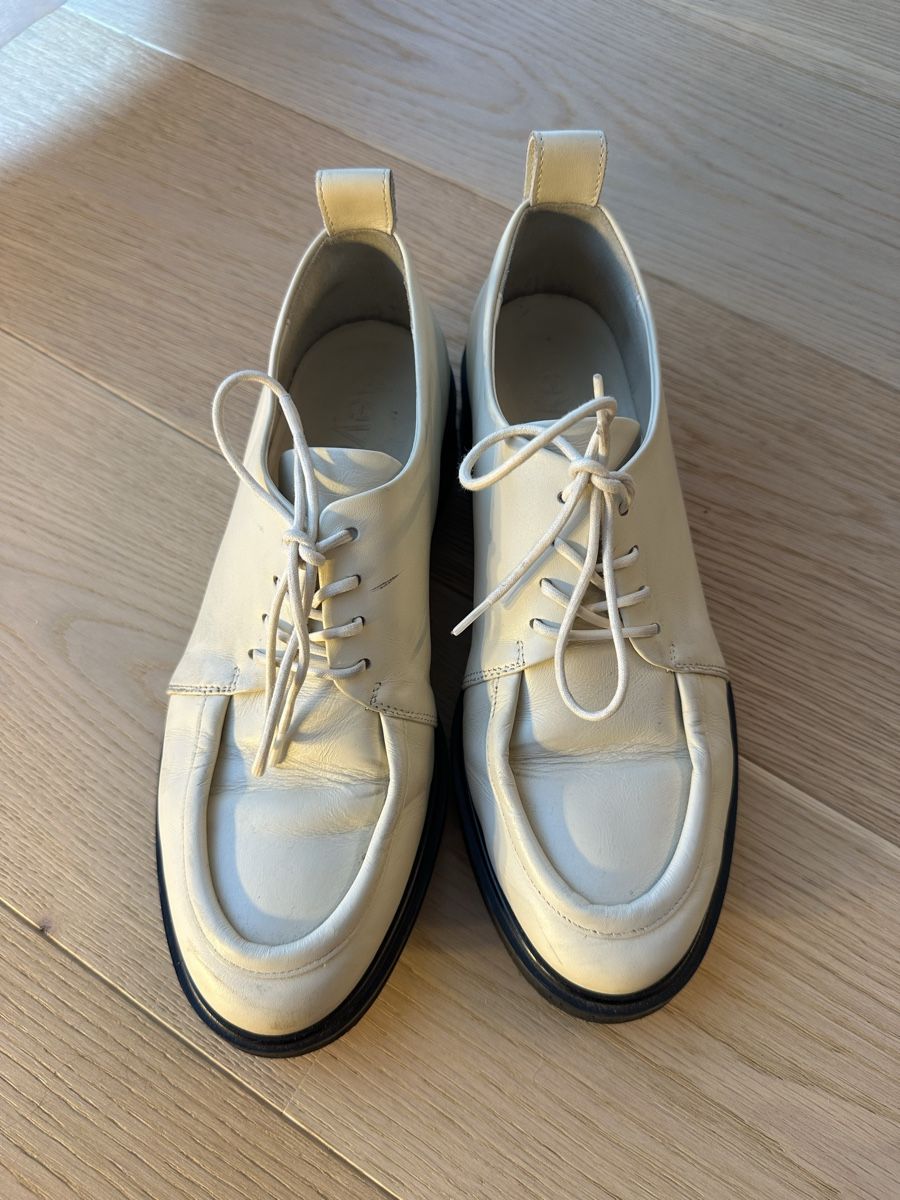 Damenschuhe: Aeyde white/cream loafers 39 – Gebraucht aus St. Niklausen LU von lau_259n 1