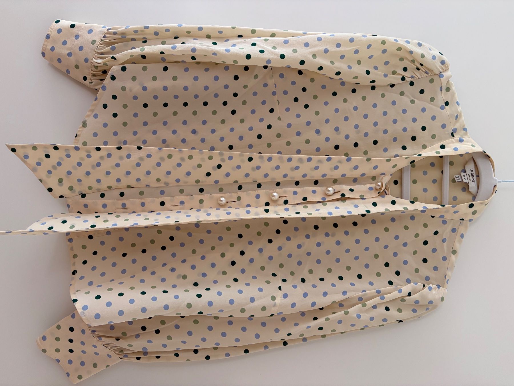 Camicette: 100% Seide Bluse - LK Bennett – Usato da Zürich venduto da ale_jb6l