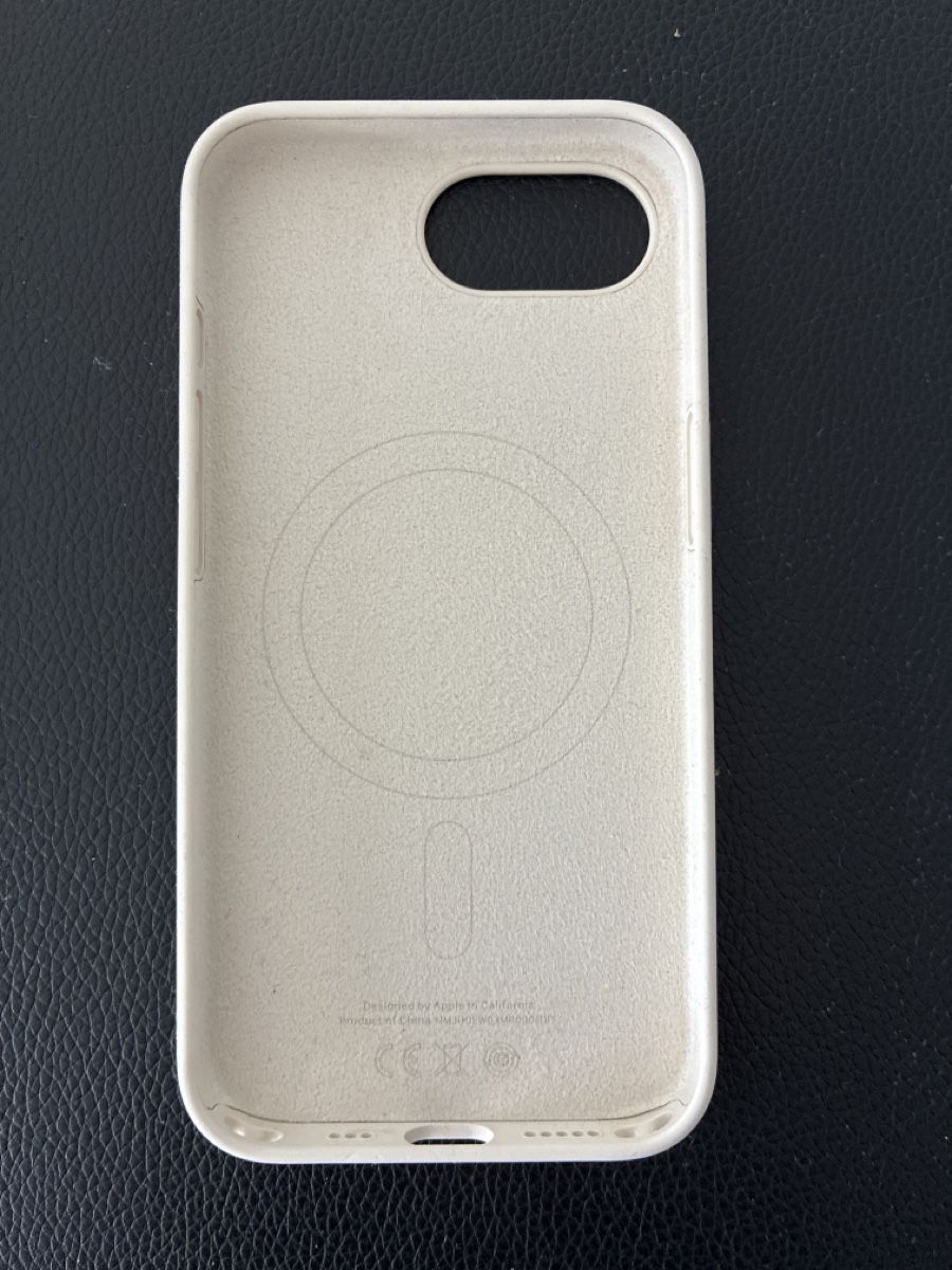 Apple Covers & Schutzfolien: Apple Case für Iphone 17 – Gebraucht aus Cheyres von zwischendurch 1