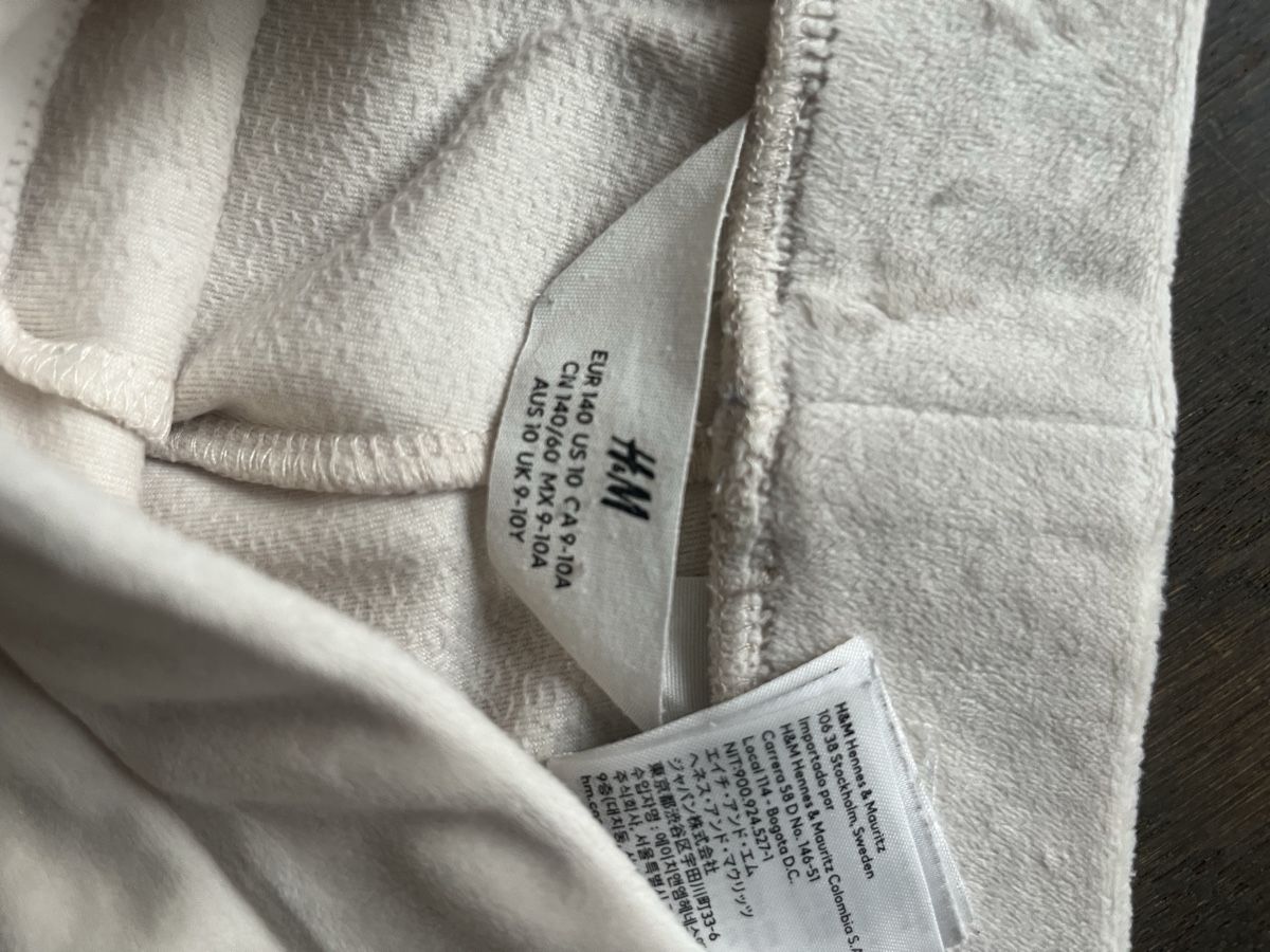 H&M Pantaloni: Bas de training écru H&M fille 140 – Usato da gland venduto da Moral 3