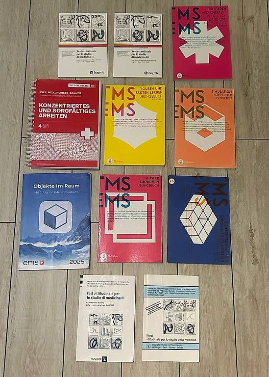 Libri: Libri preparazione numerus clausus – Usato da Minusio venduto da juliaast