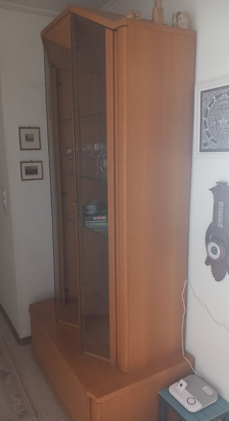 Vitrines: Vitrinenschrank – D'occasion à Reinach AG par dan_9vsl 2