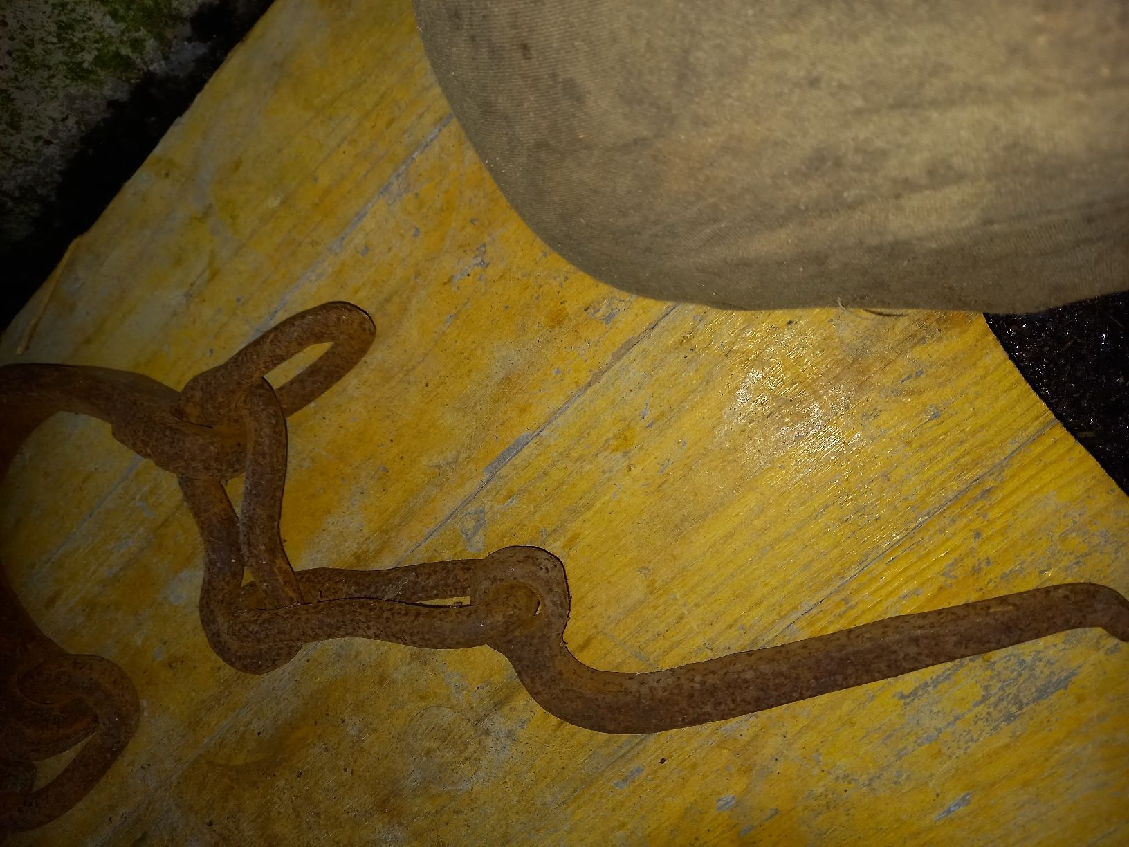 Catenine: Antike handgeschmiedete Bremskette – Usato da Galgenen venduto da Allerlei8854 1