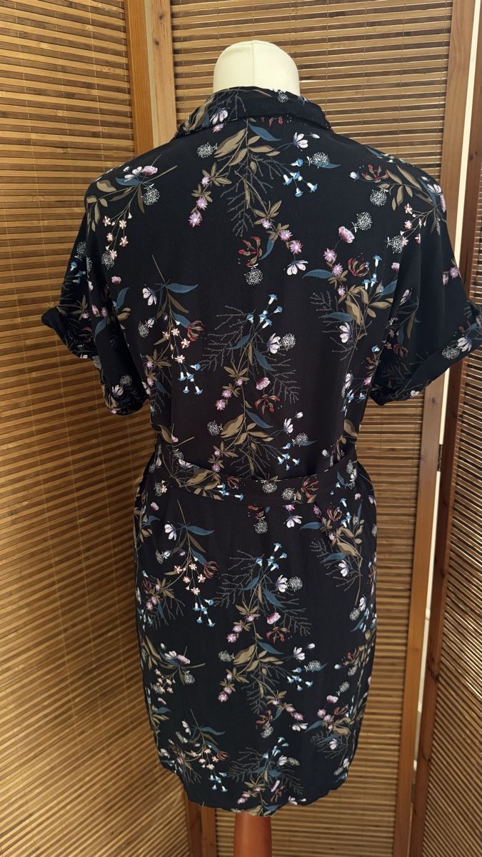 Vero Moda Robes: Kleid Vero Moda 38 – D'occasion à Gümligen par morticiaaddams 3