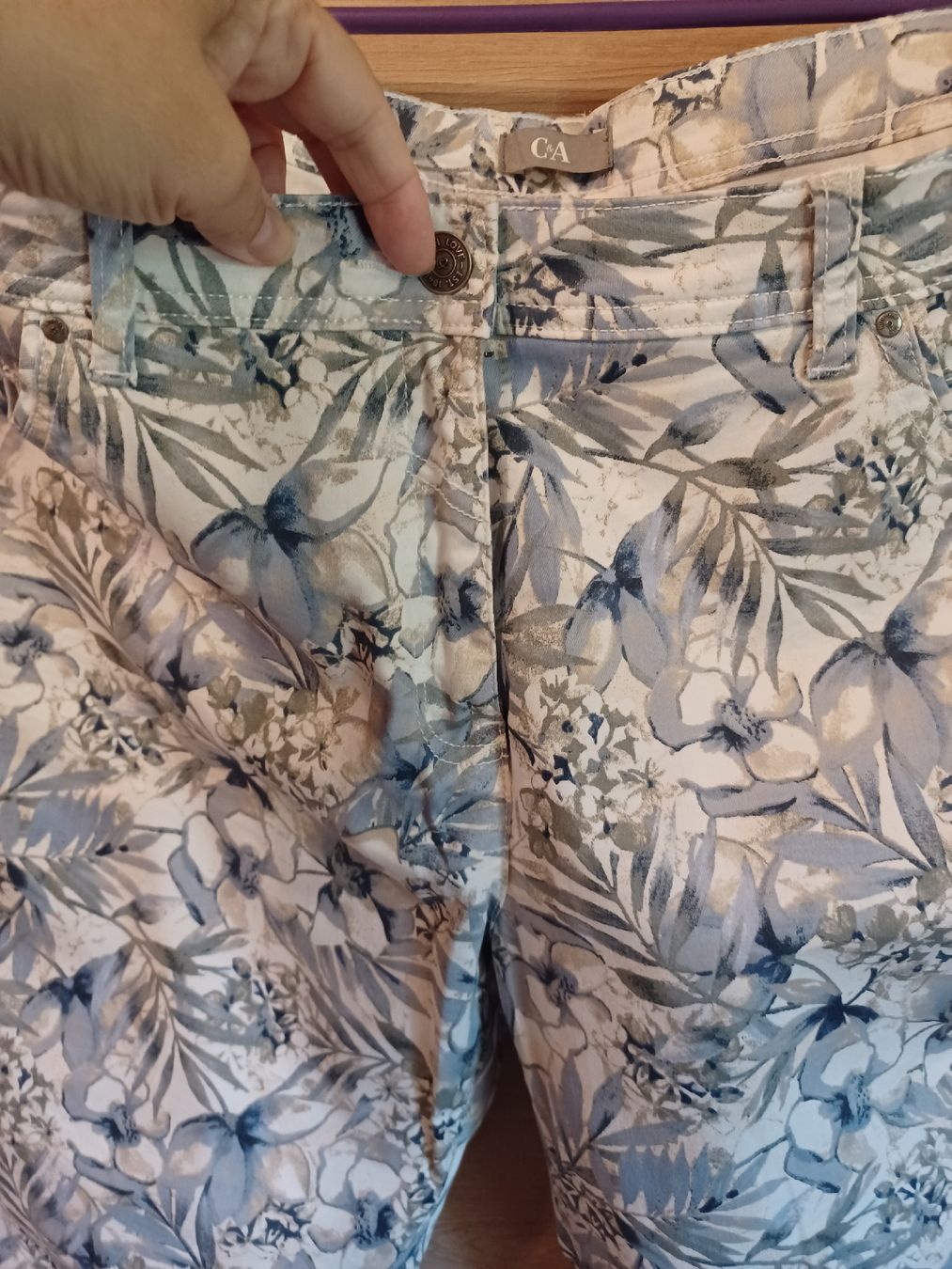 C&A Pantaloni: Damen Hose gemustert C&A Grösse 50  – Usato da Boswil venduto da Joli2222 3