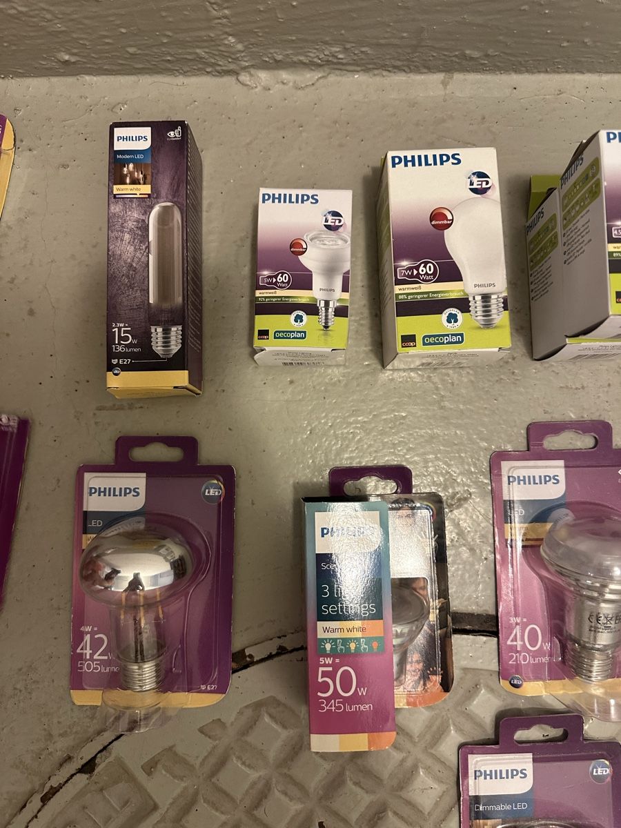 Philips Lampen: Philips LED Leuchtmittel Konvolut NEU – Neu und originalverpackt aus Münchenbuchsee von IleanaT 4