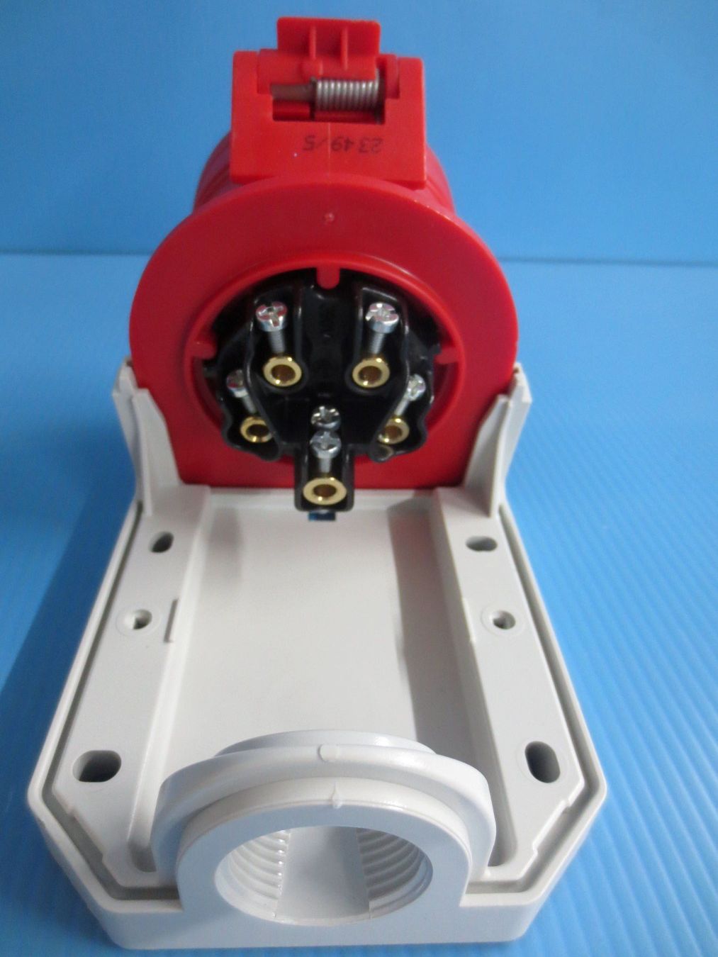 Spine: CEE Steckdose 16A 5 polig 3x400V IP44 – Nuovo (secondo la descrizione) da Sulz LU venduto da Elektrofachverkauf 7