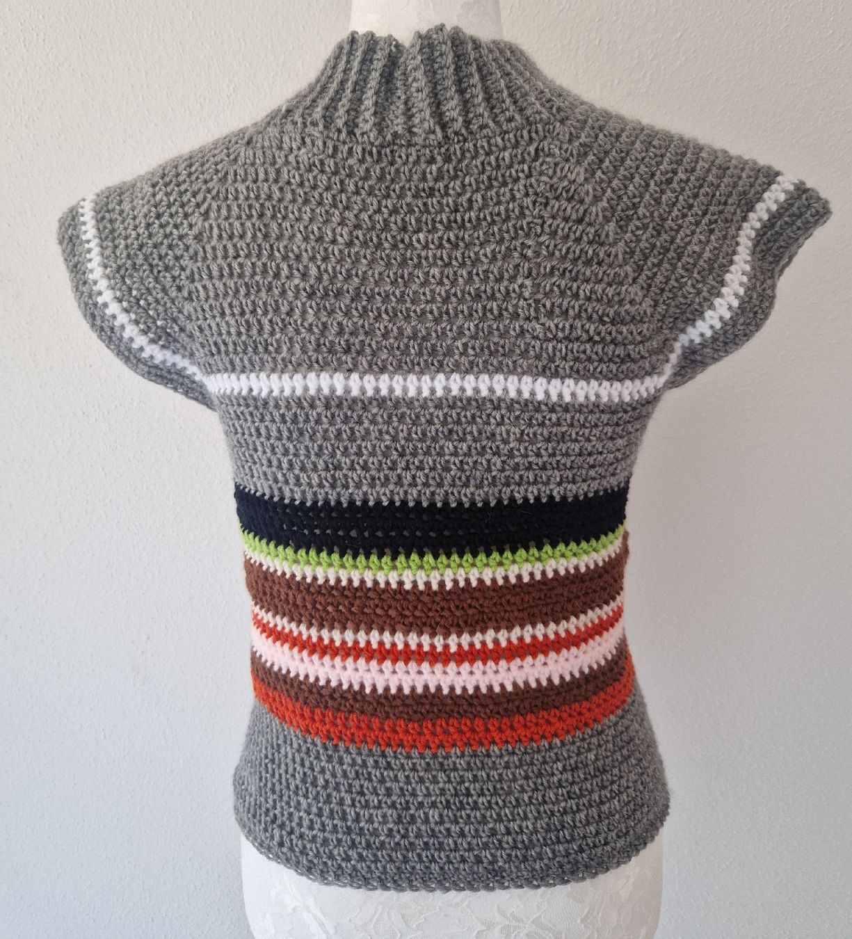 Top: DÉBARDEUR HANDMADE  – Nuovo e nell'imballaggio originale da Camorino venduto da JPHANDMADE1 3