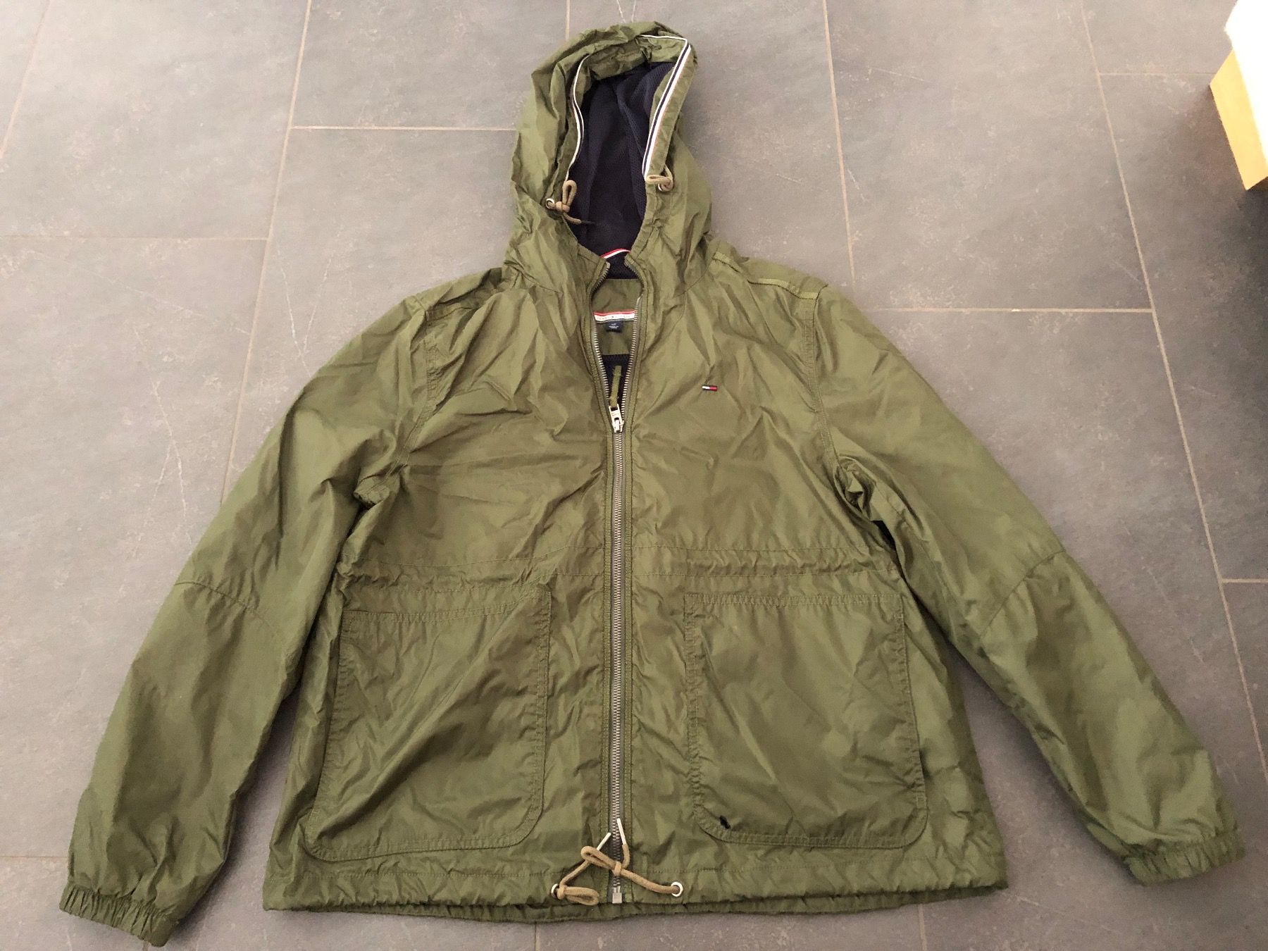 Tommy Hilfiger Jacken: Jacke - Tommy Hilfiger - Grösse S – Gebraucht aus Oberuzwil von jabano