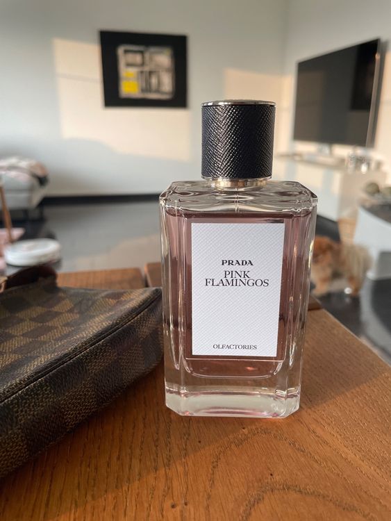 Prada pink flamingo outlet perfume