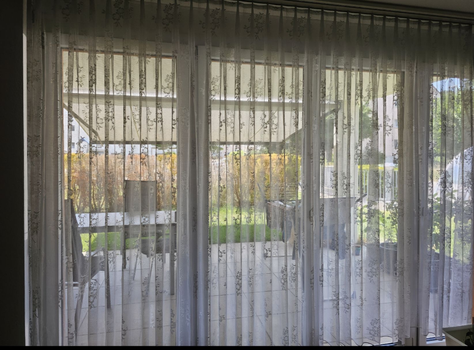 Vorhänge: Vorhang mit Blumenmuster 285cm - 300cm – Gebraucht aus Bütschwil von Taranabo 1