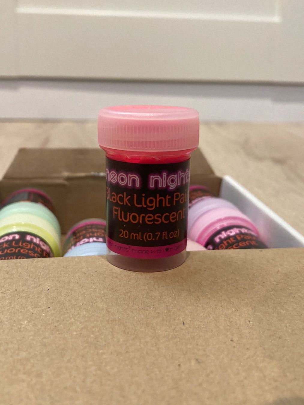 Colori: Neon Nights Schwarzlicht Farbe, Fluorescent – Nuovo e nell'imballaggio originale da Ehrendingen venduto da eli_dr72 1