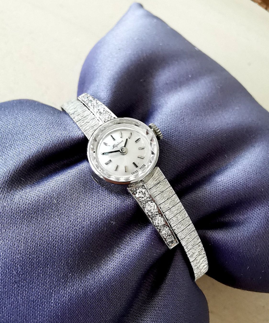 Alpina Orologi: 750/--   WG mit Brillanten "Alpina" – Usato da Dierikon venduto da Vittorio57 4