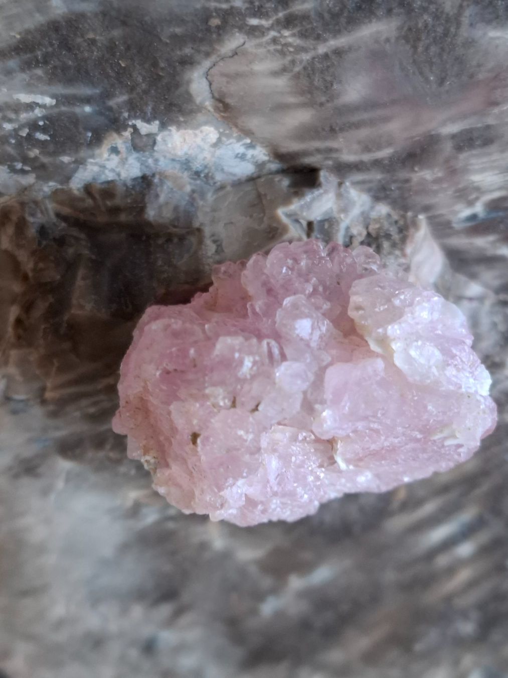 Minerali & Pietre curative: Rosenquarz- Kristall – Usato da Zwieselberg venduto da Halifaxmendusli 5