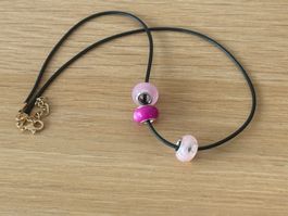 Kette  mit Anhänger schwarz/  Rosa/Pink