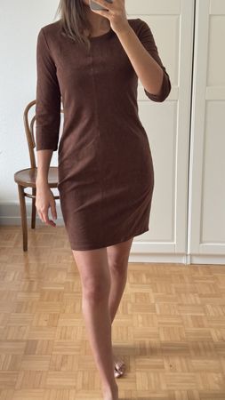 Braunes Wildlederkleid Gr. 32 von Esprit