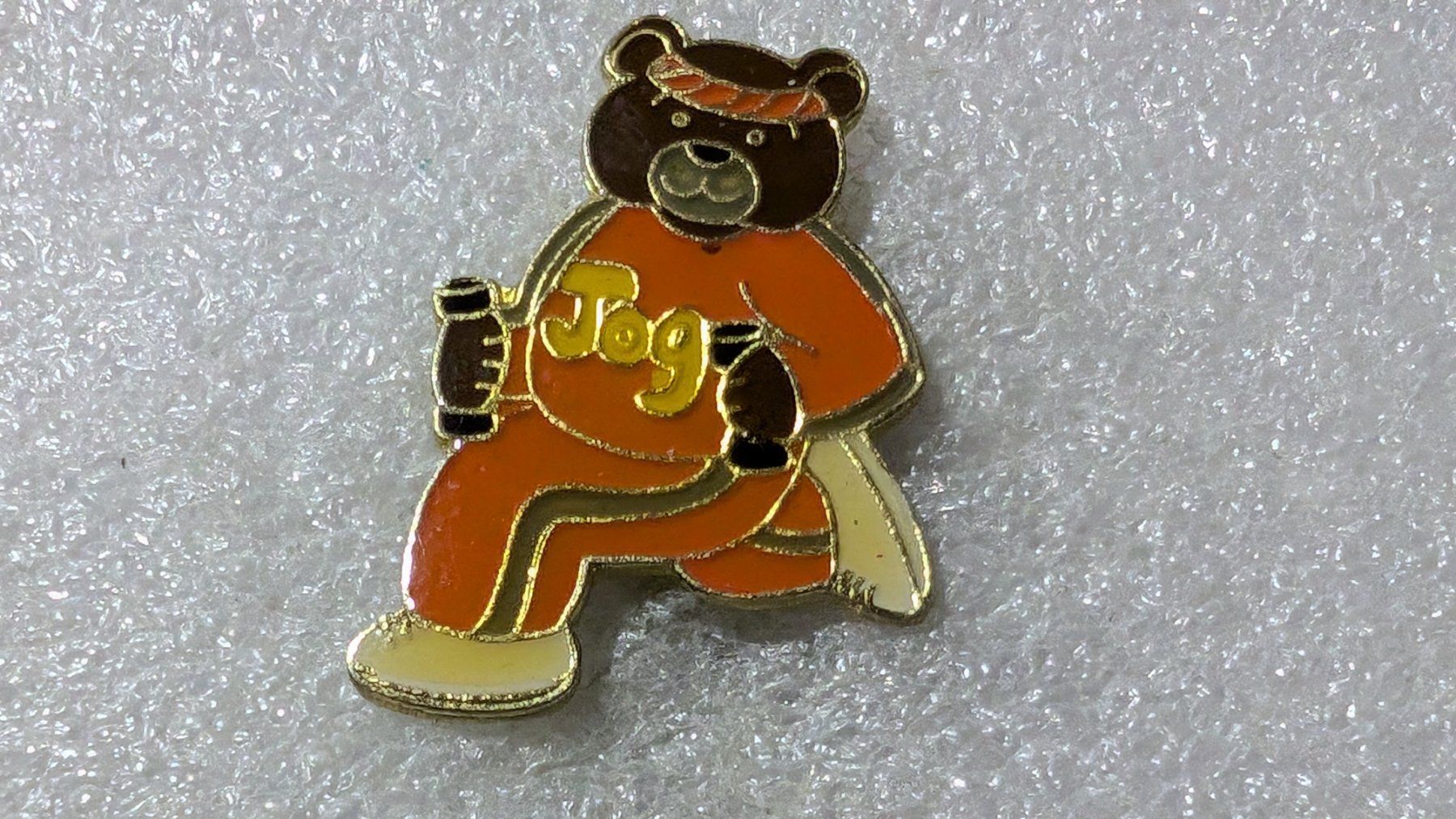 Placchette & Badge: Ansteckpin 140: Bär Joggen – Usato da Oppligen venduto da Pin-Fall-Shop