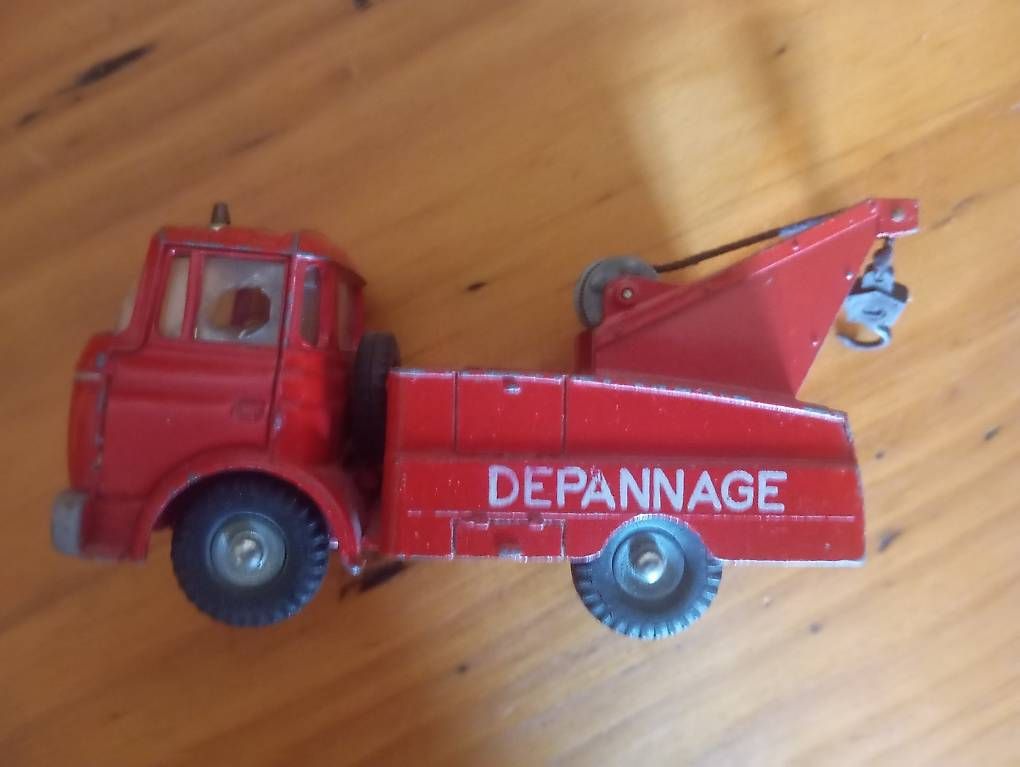 Dinky Toys Modellautos: Abschleppwagen DINKY TOYS 324 rot – Gebraucht aus Basel von Petergunn