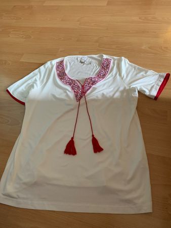 Joli t-shirt neuf Paola t. 44