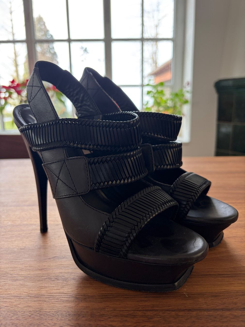 Saint Laurent Scarpe da donna: YSL Tribute Pumps, schwarz, Grösse 39.5 – Usato da Arni AG venduto da eiskoenig24 1