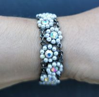 Bracelet souple laiton, perles et strass