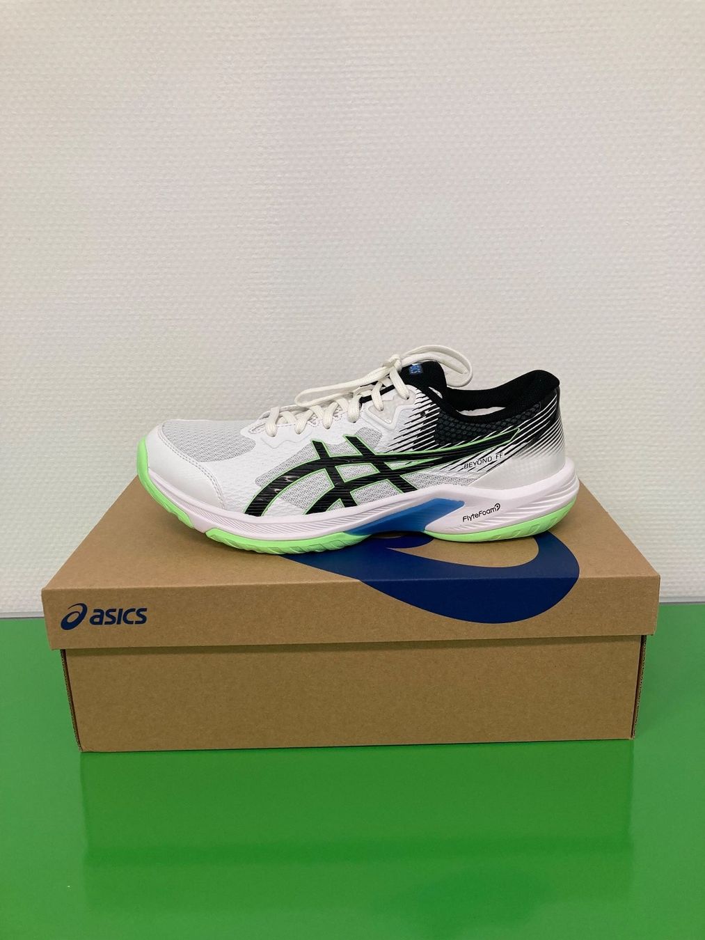 Asics Herrenschuhe: ASCIS NEU Hallenschuh Beyond FF - Men - Grösse US10/EU44 – Neu und originalverpackt aus Dübendorf von Blueprint1 2