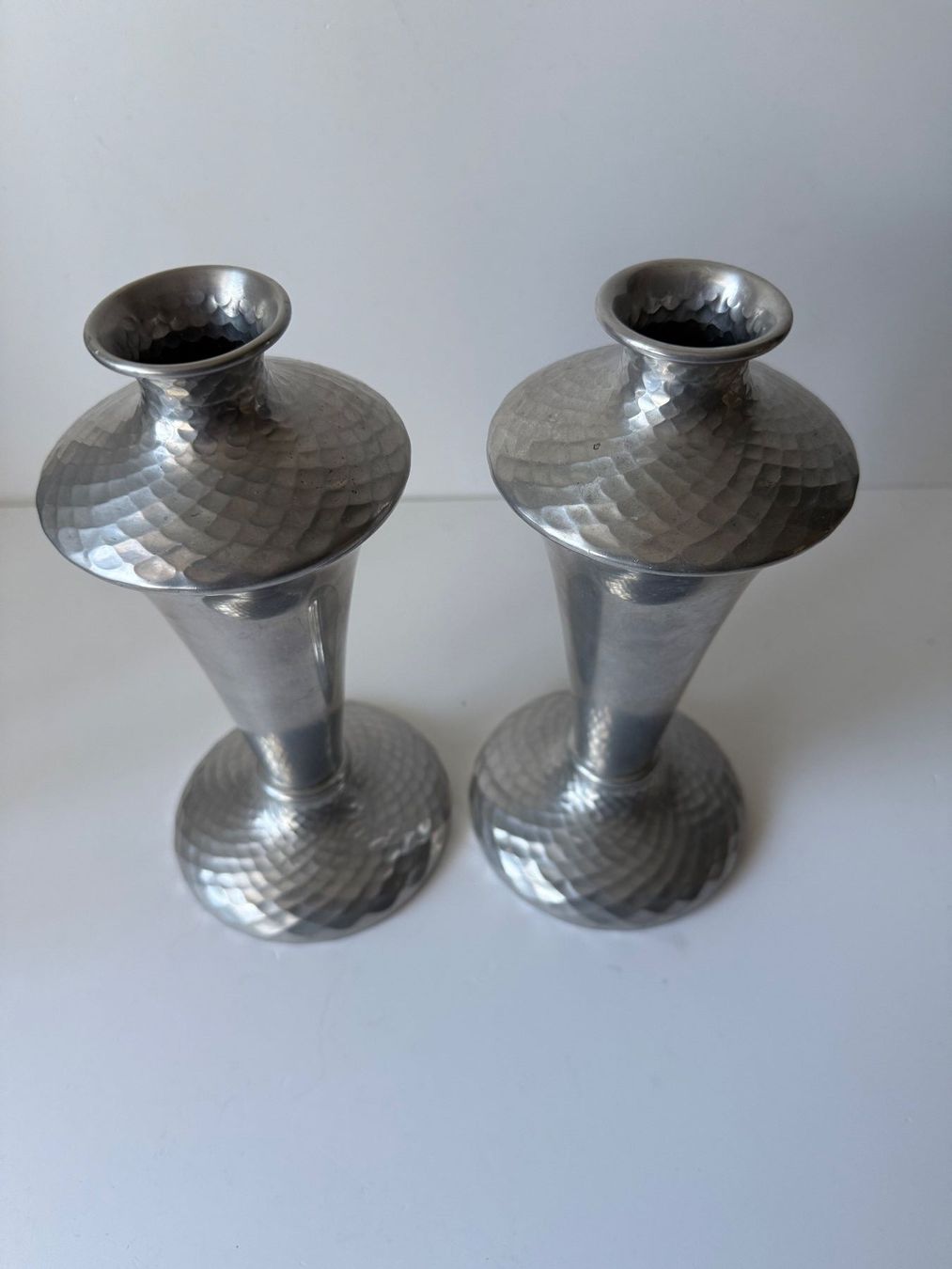Vasen & Gefässe: Seltene Blumenvasen aus Aluminium – Gebraucht aus Zwingen von moje1 3