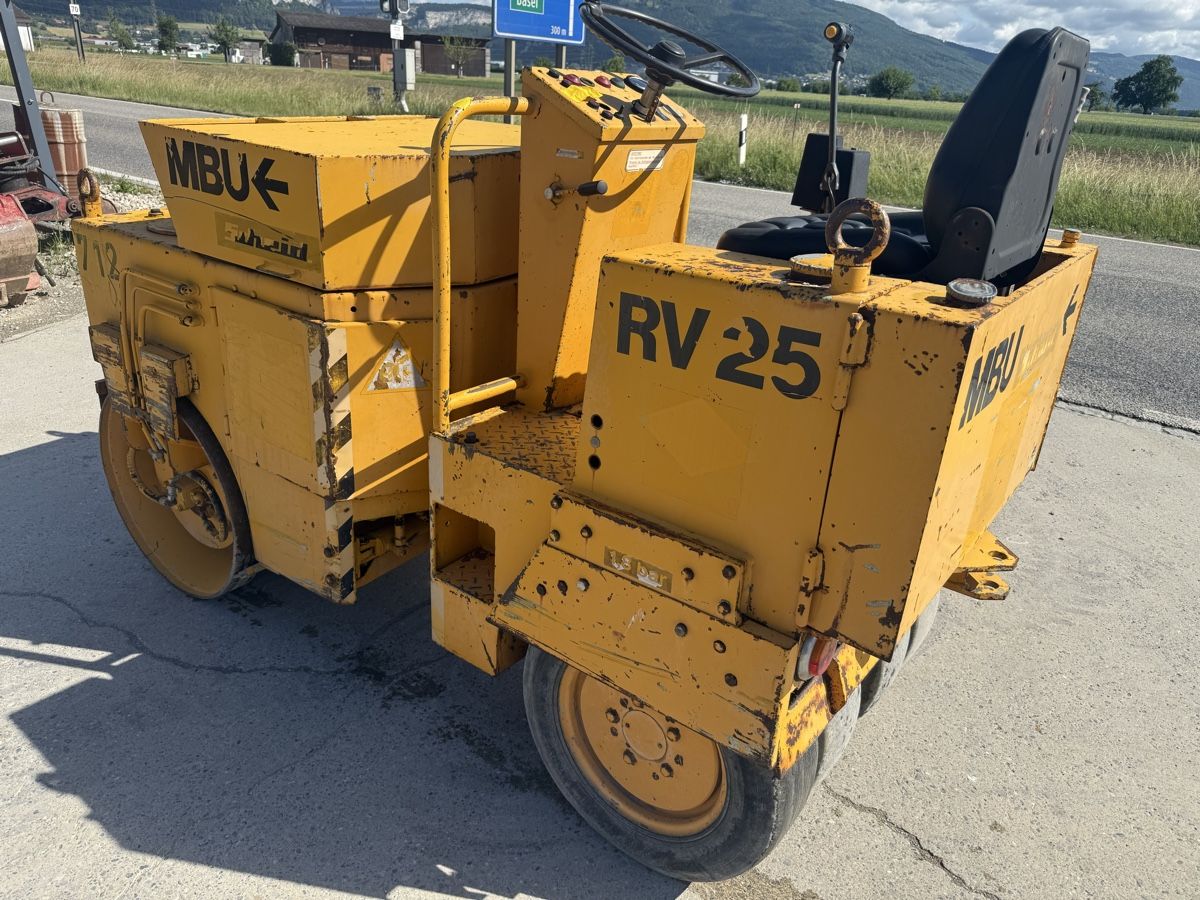 Bomag Tutte le macchine: Zweirollen Walze Kombiwalze – Usato da Niederbipp venduto da baggerch 5