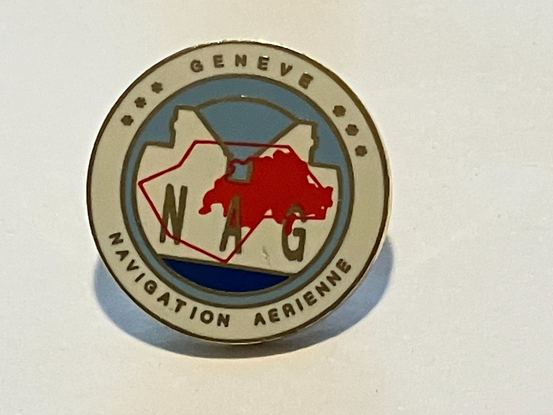 Placchette & Badge: 1 Pin Geneve Navigation Aerienne – Usato da Basel venduto da djwwpp