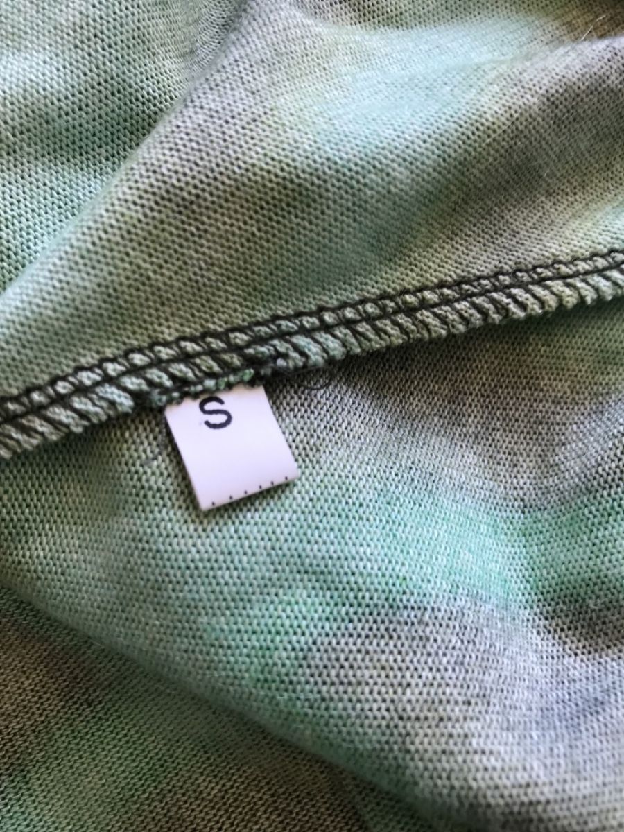 Maglioni & Felpe: Pull évasé OZAI N KU, taille S, imprimé vert – Nuovo e nell'imballaggio originale da Morges venduto da sandy069 5