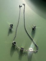 Louis Vuitton Halskette und Ohrringe