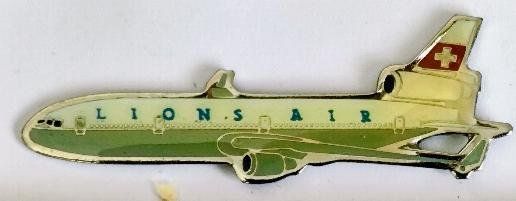 Placchette & Badge: Flugzeug Pin Lions Air – Usato da Pfäffikon ZH venduto da Colacity