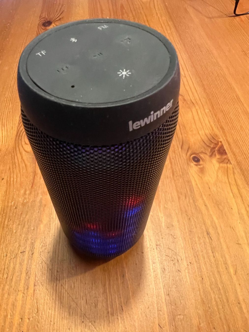 Casse acustiche: Lewinner Bluetooth Lautsprecher mit LED Anzeige – Usato da Uster venduto da Stoessda 2
