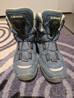 Warmer Lowa-Winterschuh mit Drehverschluss,  29/30