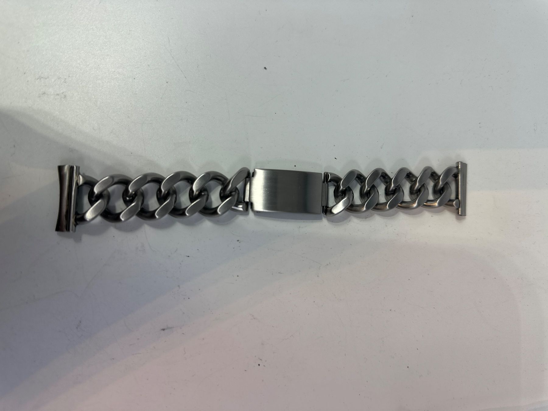 Orologi: Uhren Ketten Armband Stahl – Usato da Brüttisellen venduto da AlphaOmega05