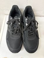 Adidas Turnschuhe schwarz Grösse 43 1/3 neuwertig