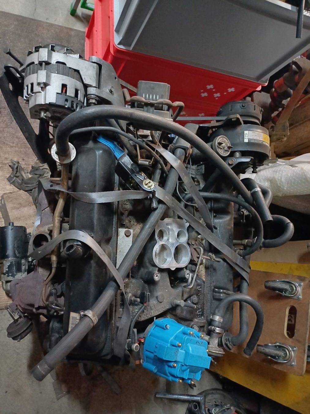 GM Tutti pezzi di ricambio auto: Oldsmobile 307 V8 – Usato da Les Paccots venduto da bob_s2ty 1