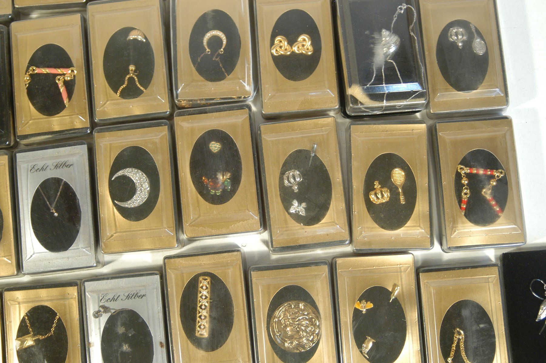 Altri gioielli: Modeschmuck Diverse – Usato da Herisau venduto da Wisen 6