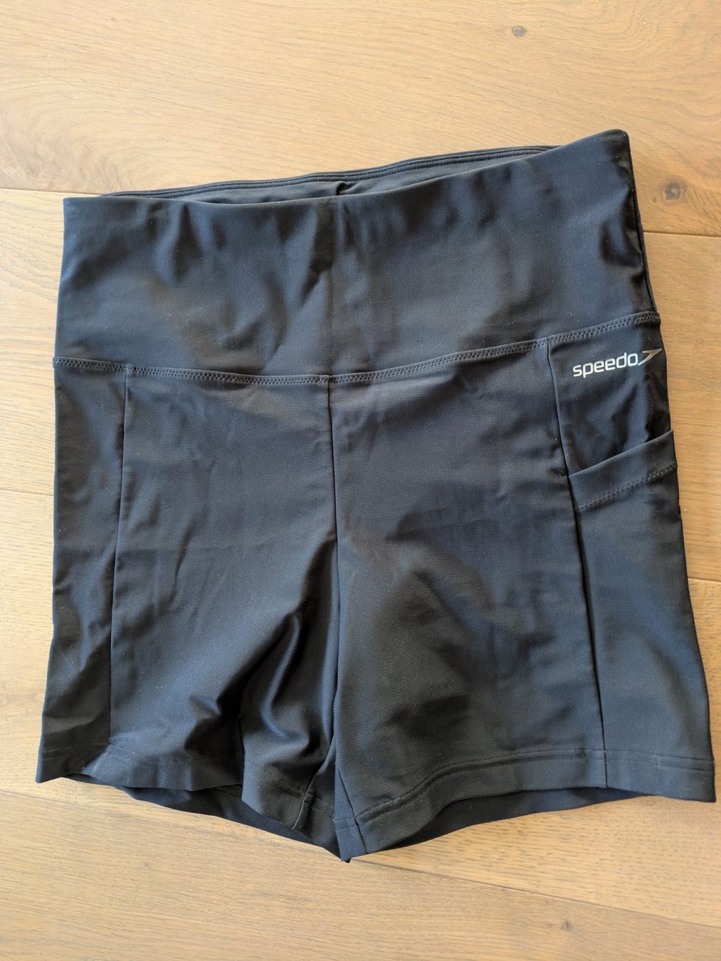 Speedo Costumi da bagno & Bikini: Speedo 5" Solid Swim Short, Größe S, wie neu – Nuovo (secondo la descrizione) da Bern venduto da der-waldgang