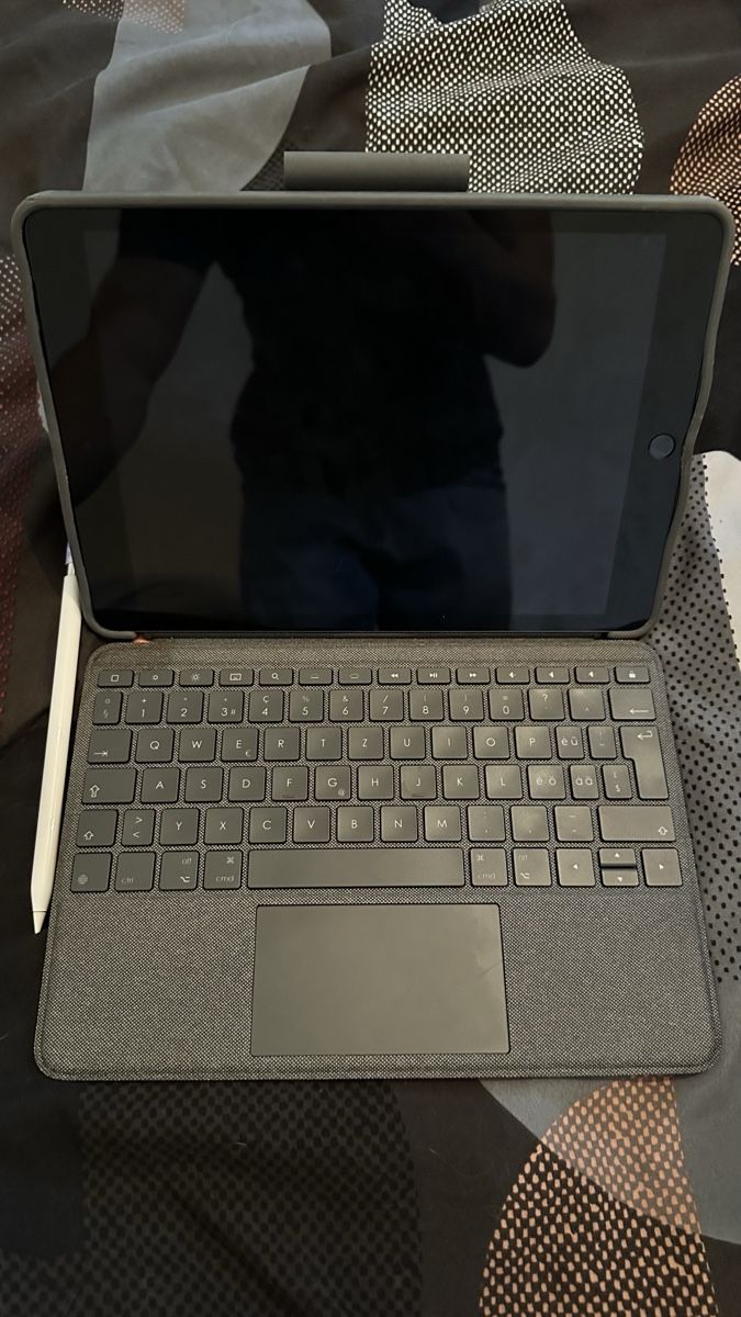 Apple Tablet PC: iPad 9Gen Cellulaire 64GO  – Usato da Granges-Paccot venduto da basduruz17